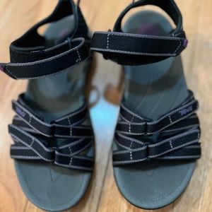 Teva sandal
